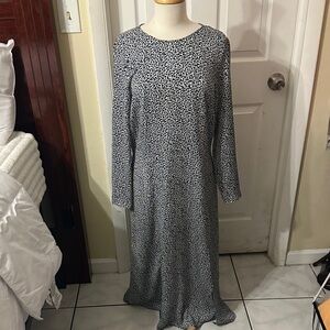 H&M Monochrome Long Sleeve Dress